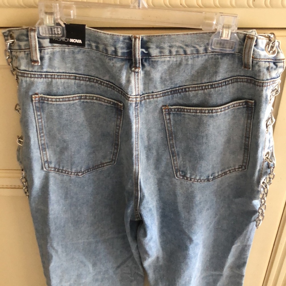 FashionNova Breaking Chains Straight Leg Jeans - Picture 6 of 13